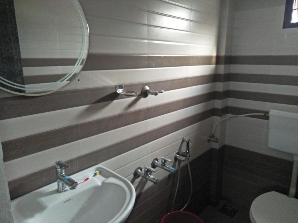 Coral Homes Коччи Номер фото